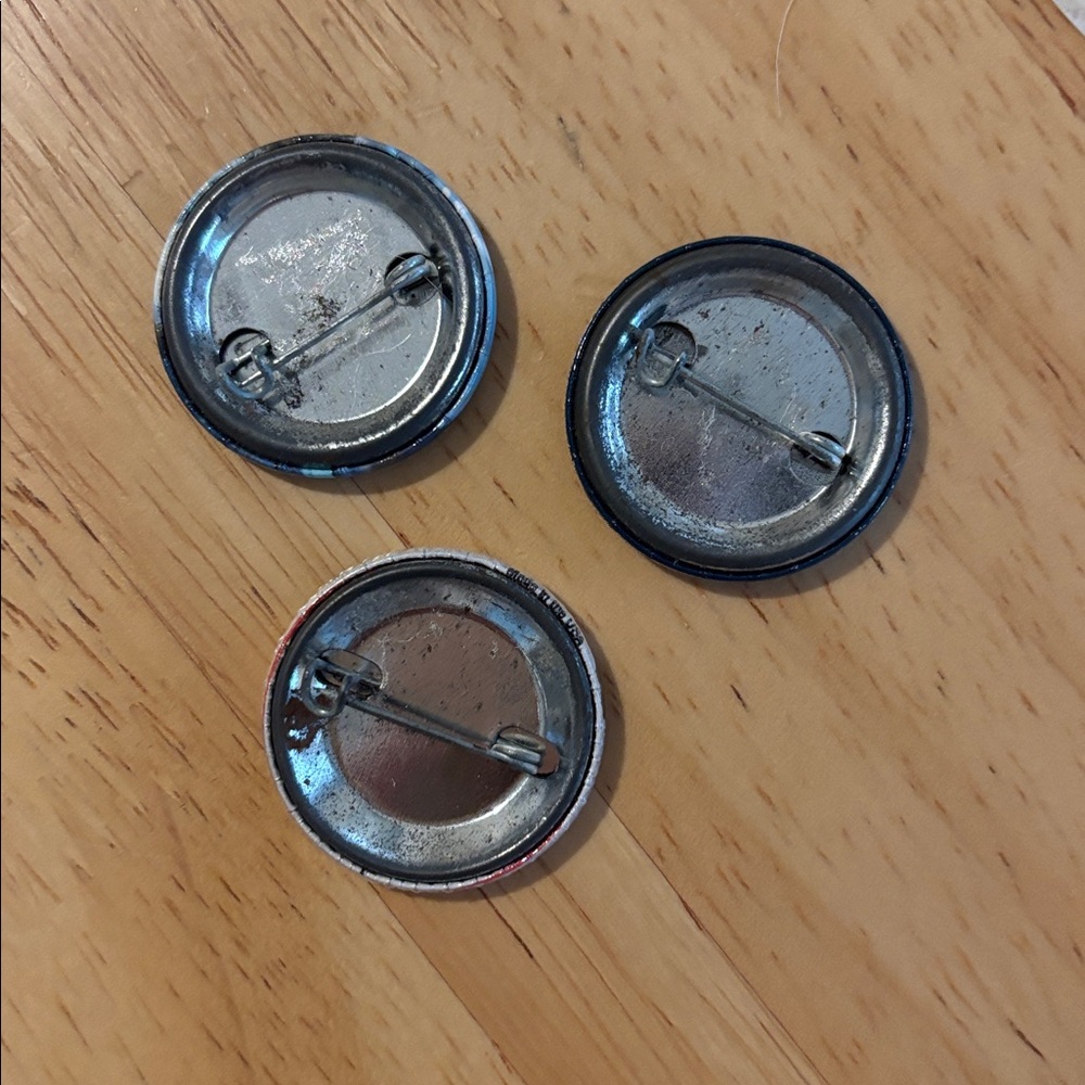 Stranger Things Themed Button Set - Picture 2 of 2